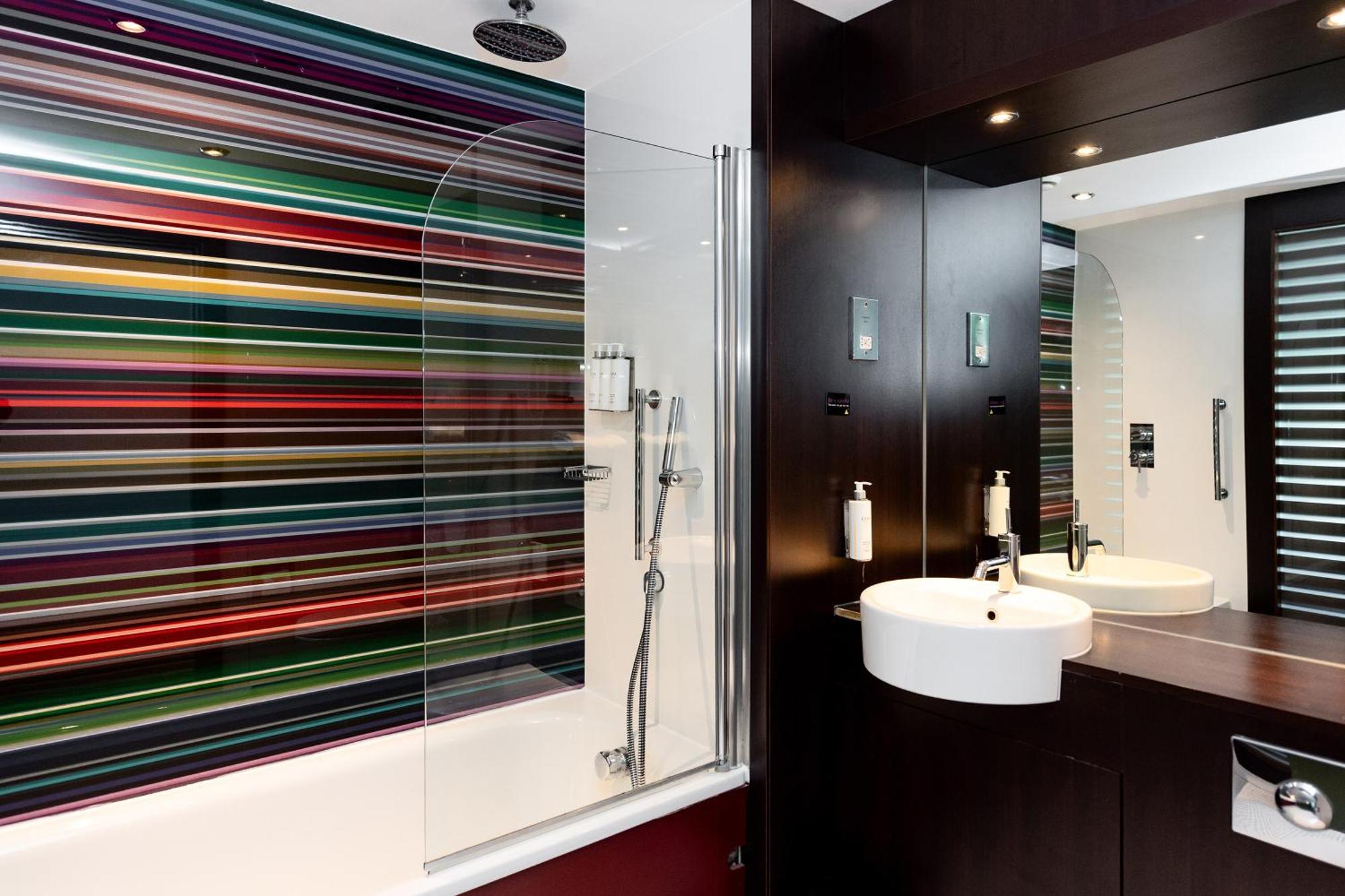 Village Hotel Manchester Ashton מראה חיצוני תמונה