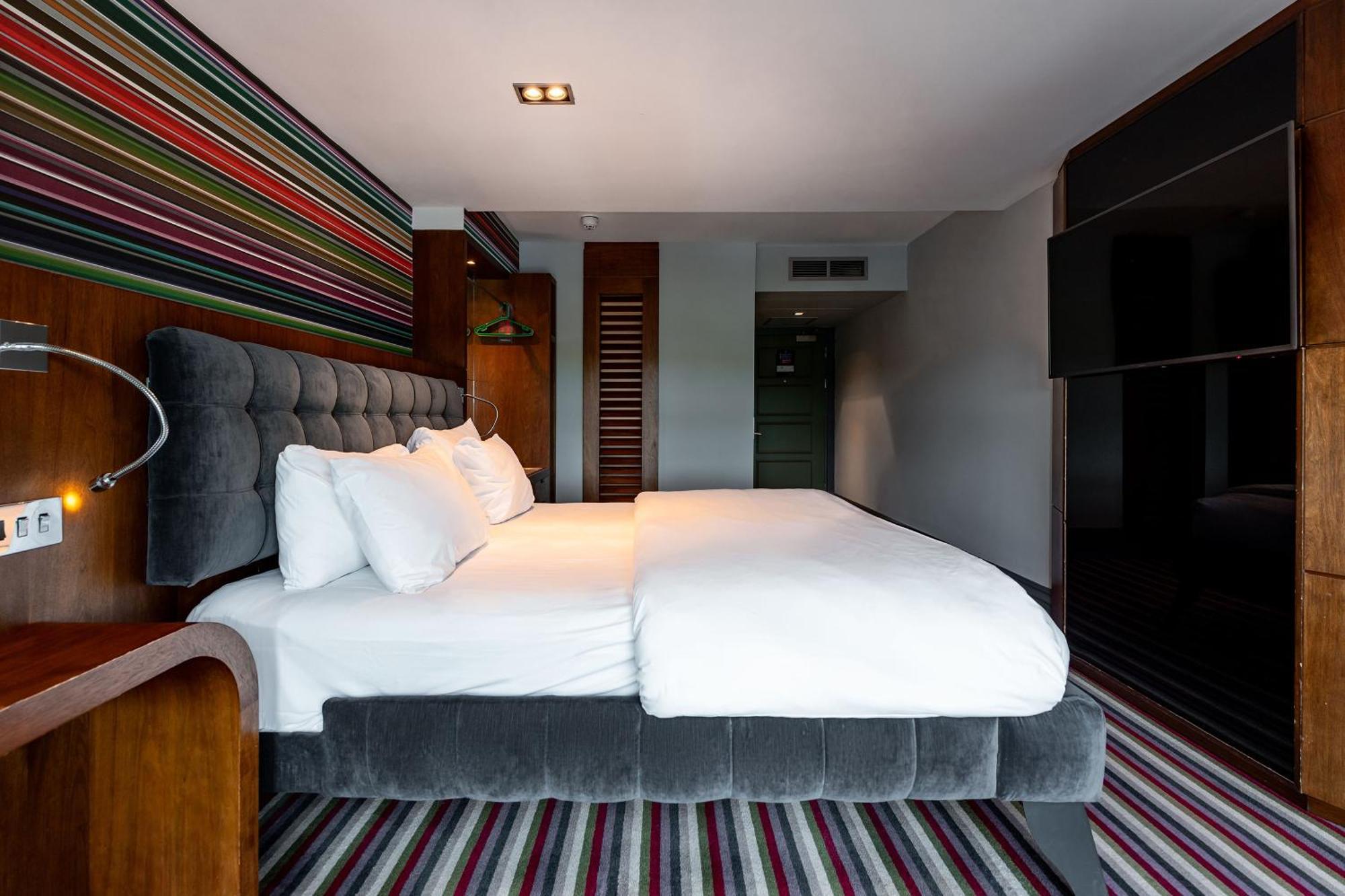 Village Hotel Manchester Ashton מראה חיצוני תמונה