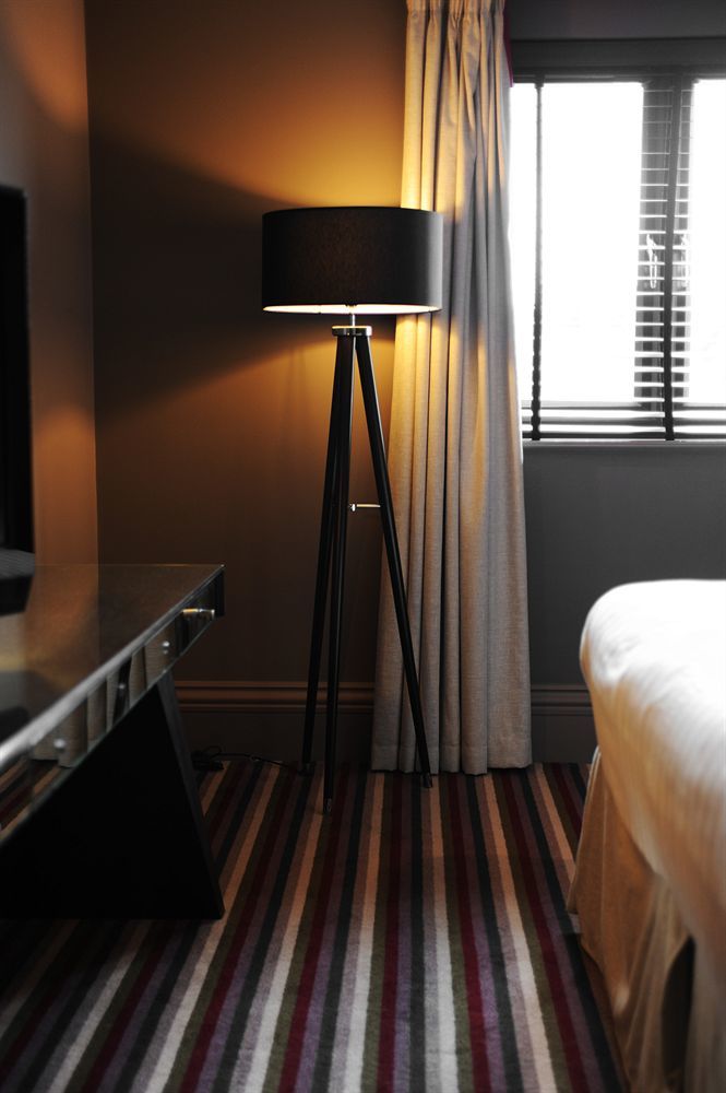 Village Hotel Manchester Ashton מראה חיצוני תמונה
