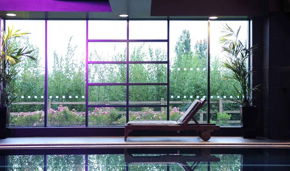 Village Hotel Manchester Ashton מראה חיצוני תמונה